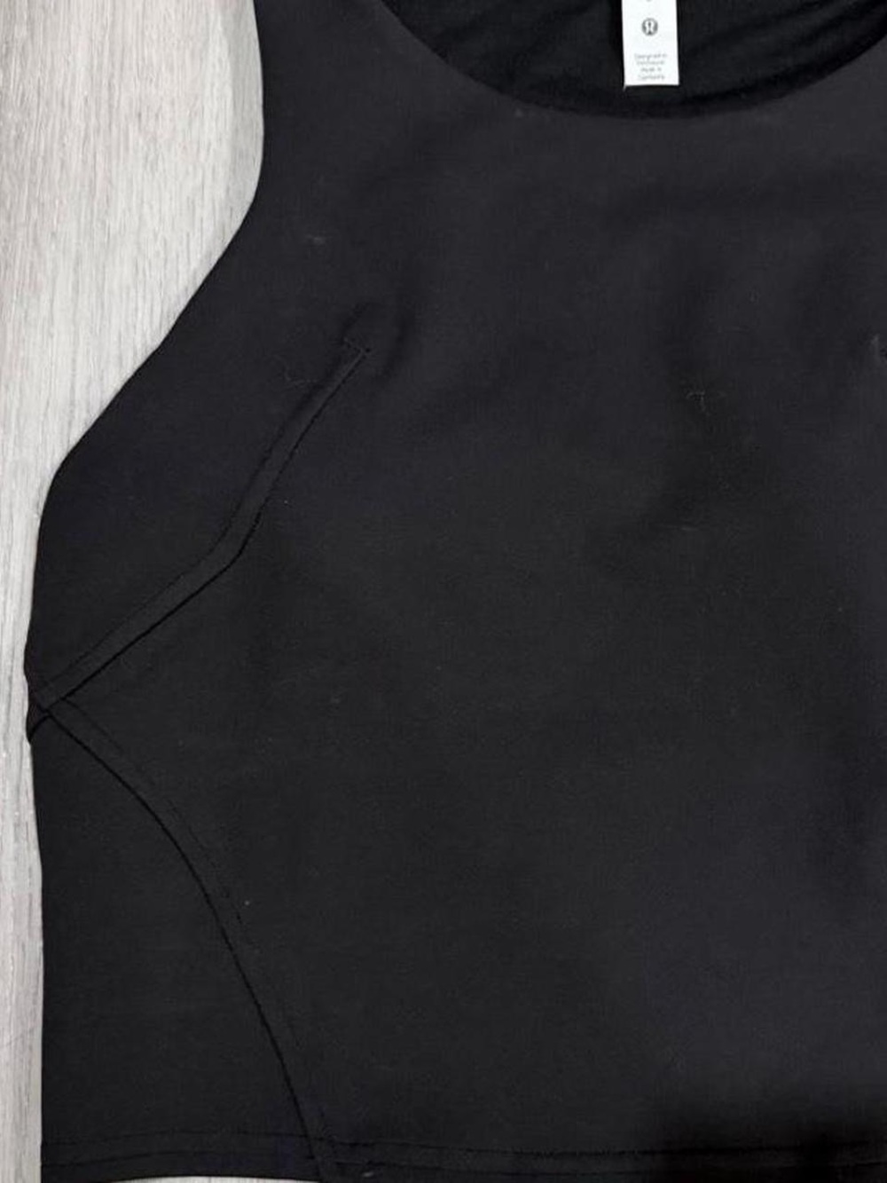 lululemon Women’s Black Tank Top with Built-in Bra. Light Support A-C Cup.